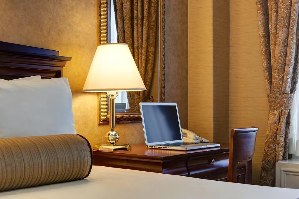 Wellington Hotel New York