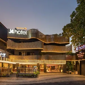 莱吉安j4酒店 4*, 勒吉安 印尼