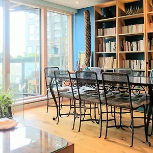 https://bermondsey-square.cambridgehotelsuk.com